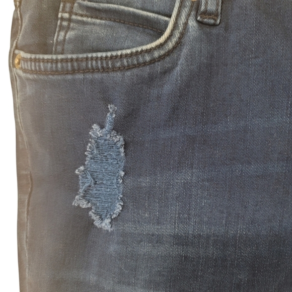 Free People Destroyed Reagan Dark Wash 5 Button Front Jeans - Size 31 - NWT - Picture 6 of 12